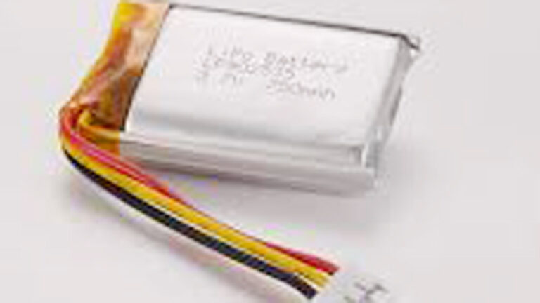How-to-Charge-a-Lithium-Ion-Battery-Correctly.jpg