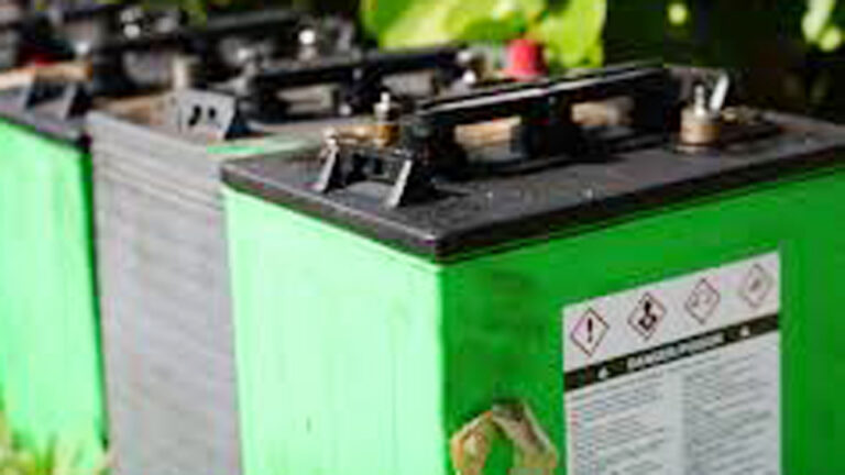 How to Desulfate a Lead Acid Battery with Chemicals